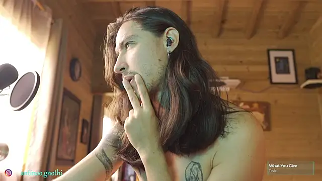 Antinoo Gnothi online show from 10-30-25, 02:51