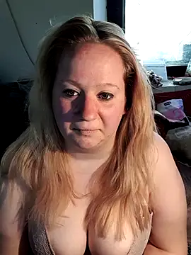 Snapshot of D_Marinna chatting on 03-14-26, 02:22 D Marinna online show from 03-14-26, 02:22