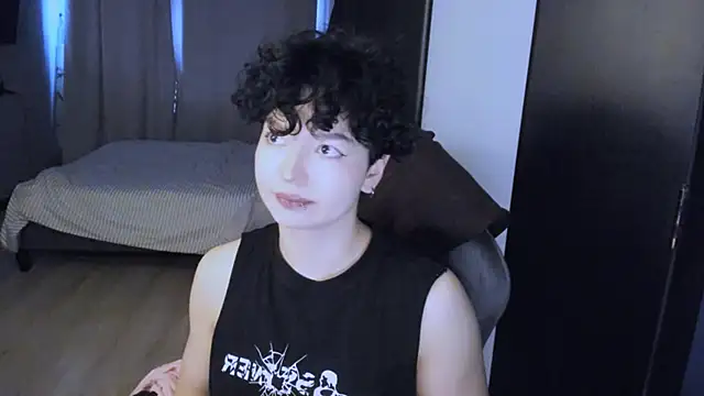 Snapshot of MiraiiTae chatting on 12-05-24, 09:50 MiraiiTae online show from 12-05-24, 09:50