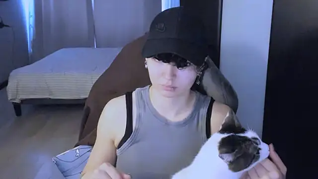 Snapshot of MiraiiTae chatting on 12-15-24, 10:07 MiraiiTae online show from 12-15-24, 10:07