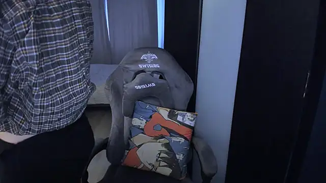 Snapshot of MiraiiTae chatting on 12-24-24, 10:01 MiraiiTae online show from 12-24-24, 10:01