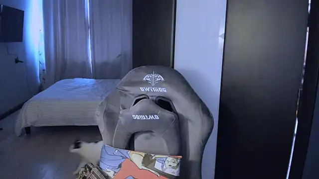 Snapshot of MiraiiTae chatting on 12-25-24, 09:13 MiraiiTae online show from 12-25-24, 09:13