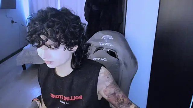 Snapshot of MiraiiTae chatting on 02-20-25, 10:16 MiraiiTae online show from 02-20-25, 10:16