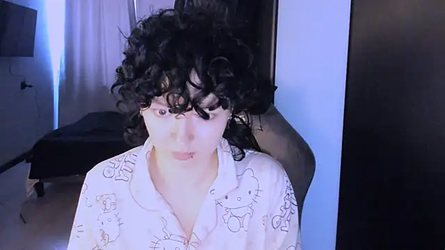 Snapshot of MiraiiTae chatting on 03-21-25, 11:01 MiraiiTae online show from 03-21-25, 11:01