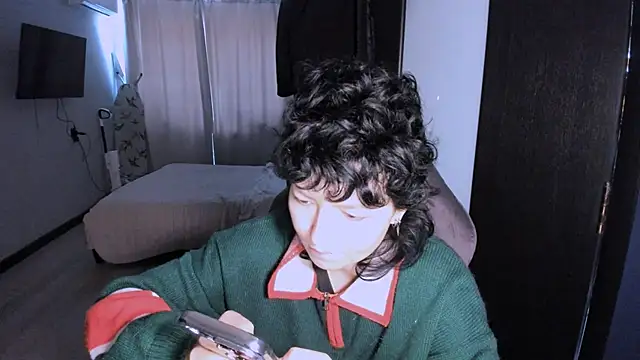 Snapshot of MiraiiTae chatting on 10-02-25, 10:00 MiraiiTae online show from 10-02-25, 10:00