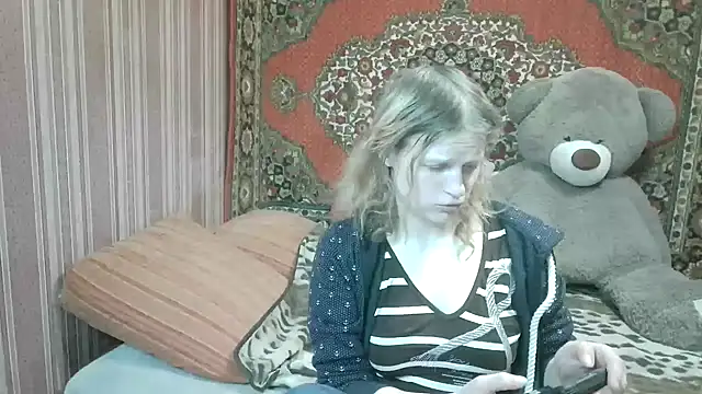 Kathlyn  Heath online show from 12-22-25, 07:22