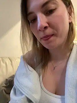 Snapshot of secretcrazy69 chatting on 02-20-25, 04:14 secretcrazy69 online show from 02-20-25, 04:14