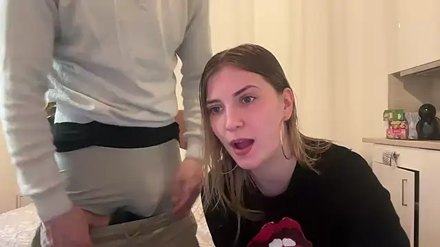 Snapshot of secretcrazy69 chatting on 03-20-25, 04:09 secretcrazy69 online show from 03-20-25, 04:09