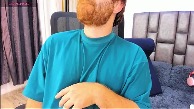 Snapshot of michacosio chatting on 01-19-26, 02:48 michacosio online show from 01-19-26, 02:48