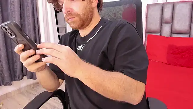 Snapshot of michacosio chatting on 02-11-26, 02:16 michacosio online show from 02-11-26, 02:16