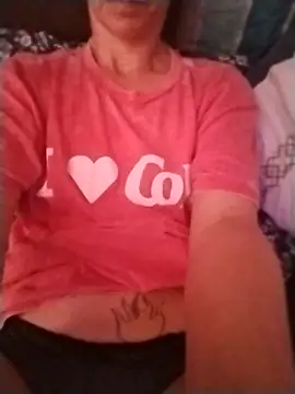 Snapshot of cammyquart chatting on 02-18-25, 05:42 cammyquart online show from 02-18-25, 05:42
