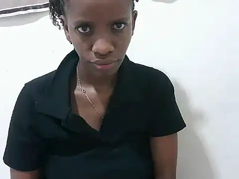 Snapshot of prettybeee chatting on 10-22-25, 02:17 prettybeee online show from 10-22-25, 02:17