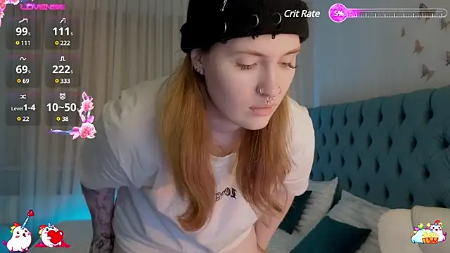 Snapshot of _Chlo__e chatting on 02-03-25, 10:21 Chlo e online show from 02-03-25, 10:21