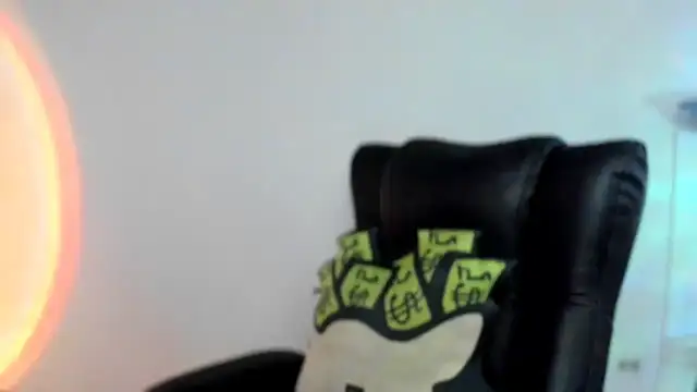 Mila  Paramo online show from 02-27-26, 09:15