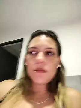 Mia Hampton online show from 12-22-24, 02:06