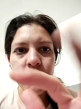 Mia Hampton online show from 03-07-25, 12:56