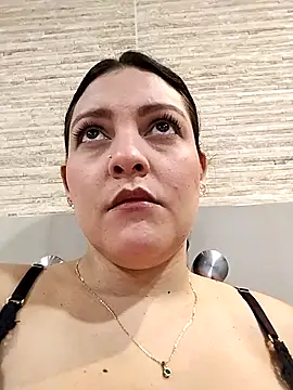 Mia Hampton online show from 09-27-25, 01:16