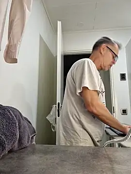 DarrenSullivanSlut online show from 01-15-26, 07:24