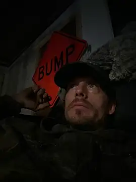 Snapshot of KBONE36 chatting on 11-26-25, 01:28 KBONE36 online show from 11-26-25, 01:28