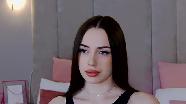 Betty Bridge online show from 03-10-25, 05:43