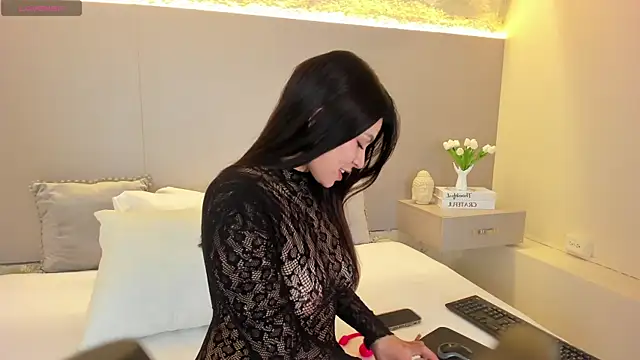 Snapshot of ValeriaGarcia chatting on 02-23-26, 12:13 ValeriaGarcia online show from 02-23-26, 12:13