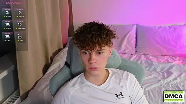 Snapshot of cute_thomas chatting on 10-22-25, 07:24 cute thomas online show from 10-22-25, 07:24