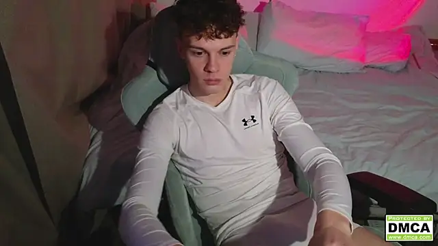 Snapshot of cute_thomas chatting on 12-03-25, 12:14 cute thomas online show from 12-03-25, 12:14