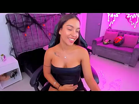 Snapshot of xiomara__cortes chatting on 10-27-25, 08:57 xiomara cortes online show from 10-27-25, 08:57