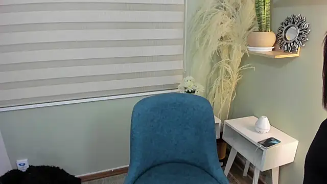 julieta evans  online show from 11-07-25, 11:16