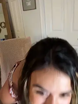 Snapshot of Wetbabygirlxo chatting on 09-27-25, 11:21 Wetbabygirlxo online show from 09-27-25, 11:21