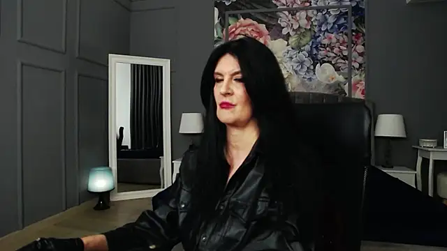 DomMelissaW online show from 12-14-24, 10:39