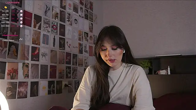 itssophiie online show from 10-17-25, 10:45