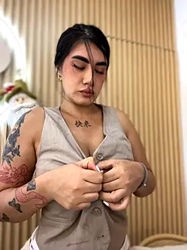 clarachanelricek online show from 10-11-25, 11:14