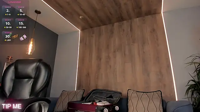 SophieBarnett online show from 10-27-25, 12:58