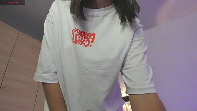 Snapshot of isabella_thomsonp chatting on 02-13-25, 11:26 isabella thomsonp online show from 02-13-25, 11:26