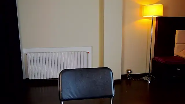 Snapshot of Friend12321 chatting on 02-13-25, 05:16 Friend12321 online show from 02-13-25, 05:16