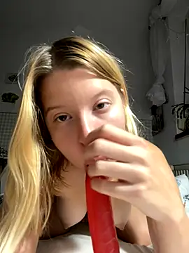 kimczii online show from 12-04-24, 01:31