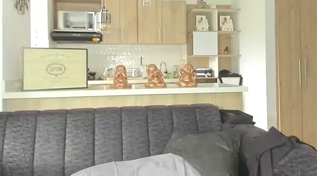 BradleySmithx online show from 03-01-25, 09:37