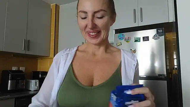 Allys online show from 10-02-25, 05:14