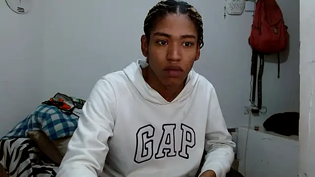 angelamarie1 online show from 12-20-25, 11:50