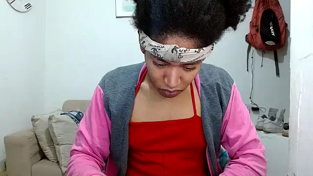 angelamarie1 online show from 02-25-26, 12:04