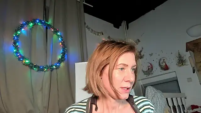 Lola Belgium online show from 01-04-25, 07:23