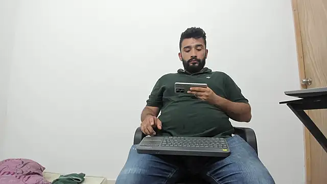 Snapshot of isearchcompany chatting on 11-13-25, 09:14 isearchcompany online show from 11-13-25, 09:14