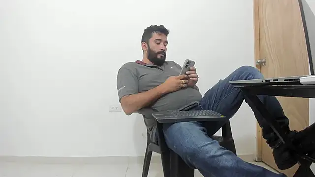 Snapshot of isearchcompany chatting on 11-20-25, 02:34 isearchcompany online show from 11-20-25, 02:34