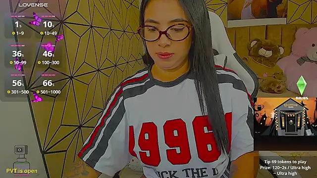 vane lopez  online show from 10-28-25, 08:44