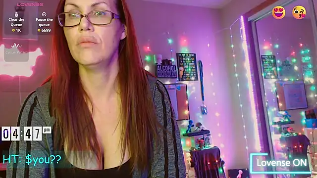 EmmaIsHere online show from 12-12-24, 11:47