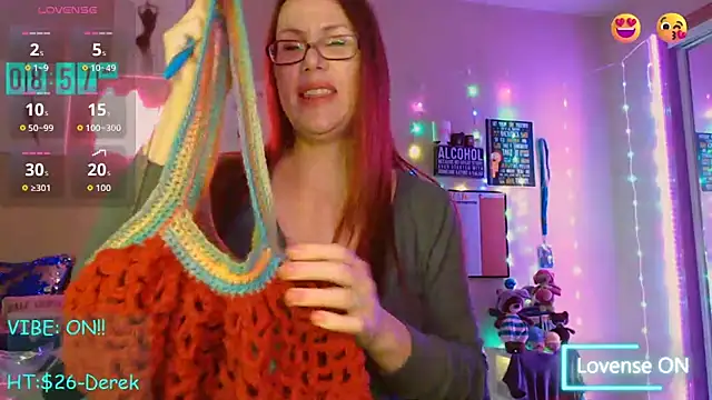 EmmaIsHere online show from 11-13-25, 03:55