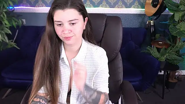 AmellyMilly online show from 10-23-25, 12:48