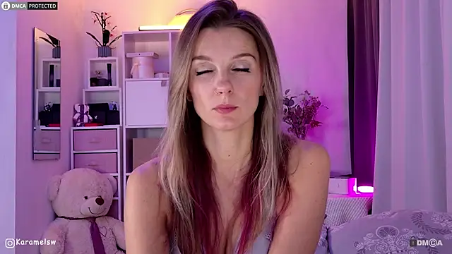 Snapshot of Karamelsw_ chatting on 10-12-25, 09:14 Karamelsw online show from 10-12-25, 09:14