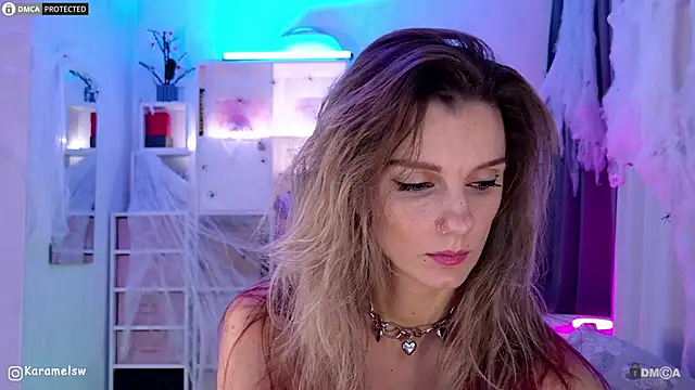 Snapshot of Karamelsw_ chatting on 11-04-25, 11:04 Karamelsw online show from 11-04-25, 11:04